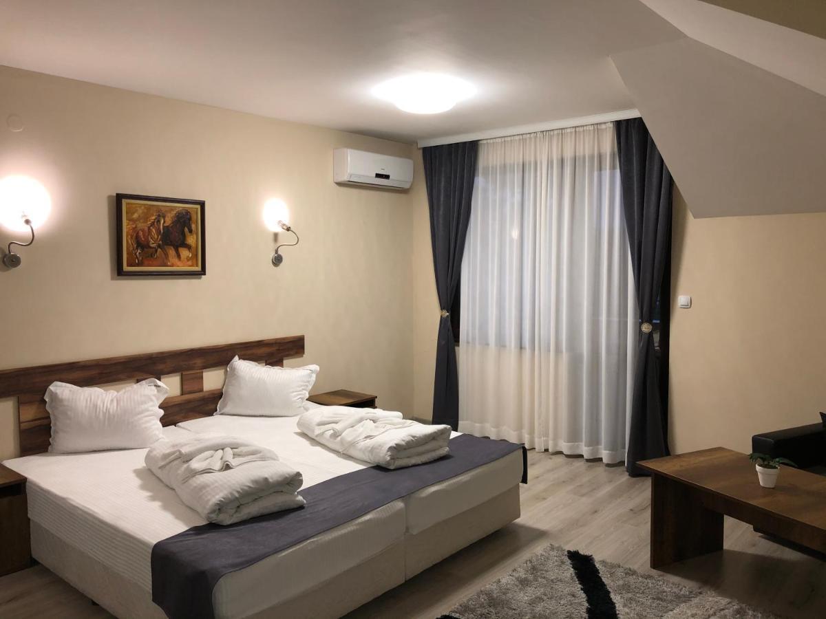 Hotel Ostrova 普罗夫迪夫 外观 照片